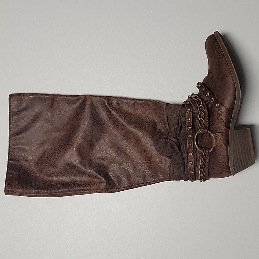 Faux leather western style boot ll country girl heeled boot